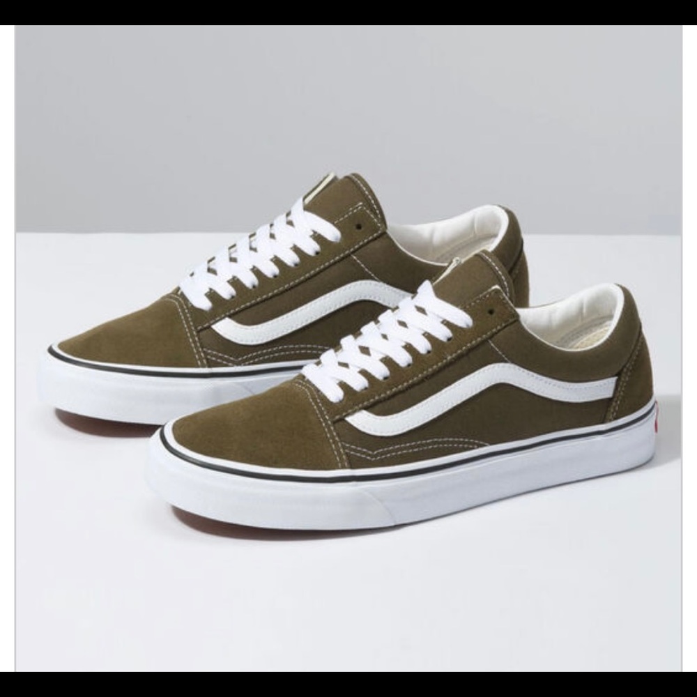 BRAND NEW VANS OLD SKOOL SHOES